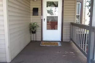 333 S 9th St, Coshocton, OH 43812 - Photo 9