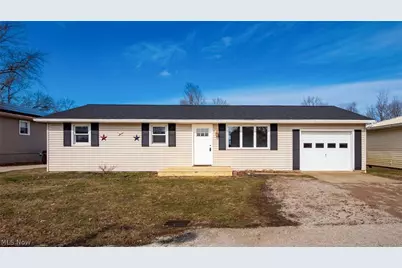 96 Summit Street, Roseville, OH 43777 - Photo 1