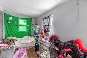 3978 E 55th St, Newburgh Heights, OH 44105 - Photo 29