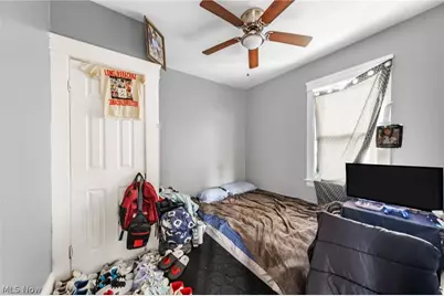 3978 E 55th Street, Newburgh Heights, OH 44105 - Photo 25