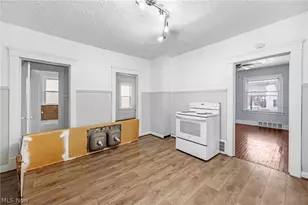 3978 E 55th St, Newburgh Heights, OH 44105 - Photo 11