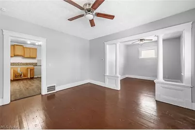 3978 E 55th Street, Newburgh Heights, OH 44105 - Photo 9