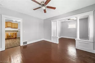 3978 E 55th St, Newburgh Heights, OH 44105 - Photo 9