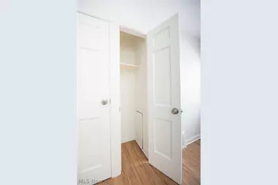 20600 Watson Road, Maple Heights, OH 44137 - Photo 21