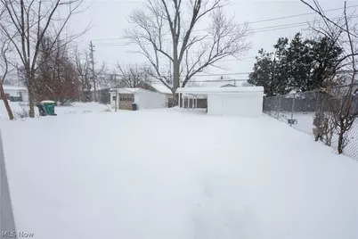 20600 Watson Road, Maple Heights, OH 44137 - Photo 39