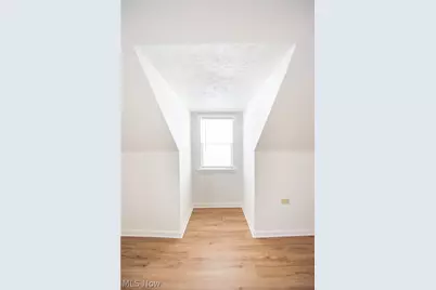 20600 Watson Road, Maple Heights, OH 44137 - Photo 25