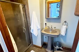 617 Park St, Barnesville, OH 43713 - Photo 9