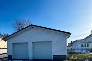 617 Park St, Barnesville, OH 43713 - Photo 5