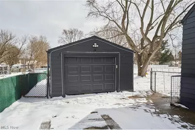 601 Cora Avenue, Akron, OH 44312 - Photo 15