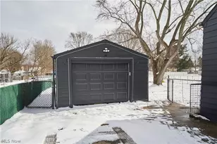 601 Cora Ave, Akron, OH 44312 - Photo 15