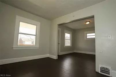 9409 Mount Auburn Avenue, Loveland, OH 44104 - Photo 5