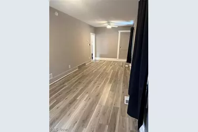 1729 Gambrinus Avenue SW, Canton, OH 44706 - Photo 7