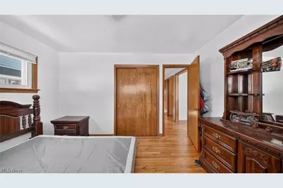 20648 Donny Brook Road, Maple Heights, OH 44137 - Photo 11