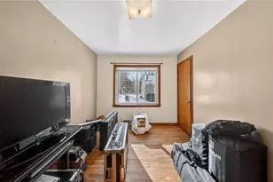 20648 Donnybrook Rd, Maple Heights, OH 44137 - Photo 9