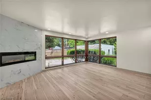 3635 Tolland Rd, Huber Heights, OH 44122 - Photo 17