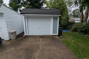 807 Woodland Ave, Elyria, OH 44035 - Photo 3