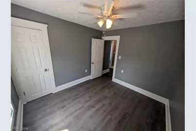 807 Woodland Avenue, Elyria, OH 44035 - Photo 15