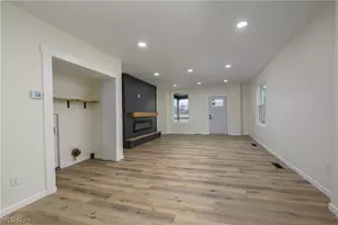 530 E High St, Uhrichsville, OH 44683 - Photo 9