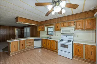 61 Park Way St, Olmsted Twp, OH 44138 - Photo 7