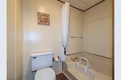 61 Parkway Street, Olmsted Twp, OH 44138 - Photo 19