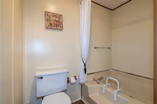61 Park Way St, Olmsted Twp, OH 44138 - Photo 19