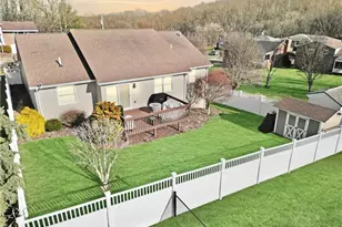 1343 Courtland Rd, Weirton, WV 26062 - Photo 3