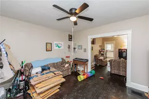 1446 Hopkins Ave, Oakwood, OH 44107 - Photo 5