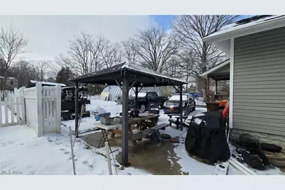 8176 Windham Street, Garrettsville, OH 44231 - Photo 3
