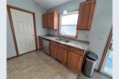 2232 Candlewood Drive, Avon, OH 44011 - Photo 9