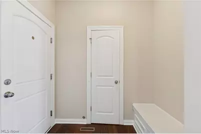 866 Somerby Circle, Uniontown, OH 44685 - Photo 3