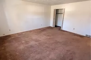 6543 Lake O'springs Ave NW, Canton, OH 44718 - Photo 7