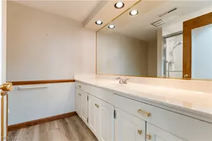 2240 Devonshire Dr NW, Canton, OH 44708 - Photo 23