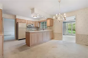 2240 Devonshire Dr NW, Canton, OH 44708 - Photo 11