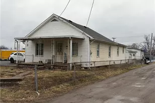 1323 Bristol St, Zanesville, OH 43701 - Photo 3