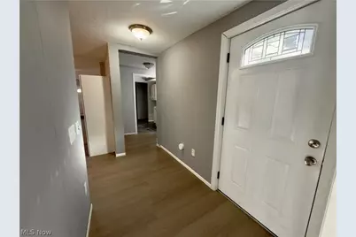 142 1/2 Beaver Court, Amherst, OH 44001 - Photo 3