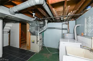 23993 Fairlawn Dr, North Olmsted, OH 44070 - Photo 25