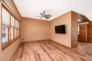 23993 Fairlawn Dr, North Olmsted, OH 44070 - Photo 3