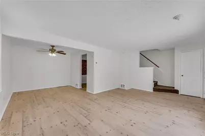 19518 Shakerwood Road, Beachwood, OH 44122 - Photo 5