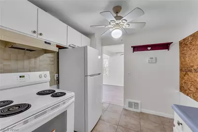 19518 Shakerwood Road, Beachwood, OH 44122 - Photo 9