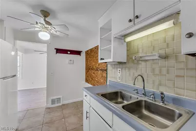 19518 Shakerwood Road, Beachwood, OH 44122 - Photo 11