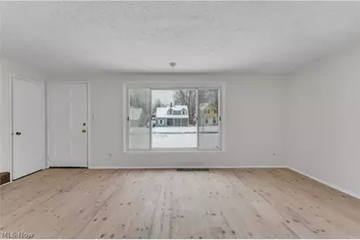 19518 Shakerwood Road, Beachwood, OH 44122 - Photo 3