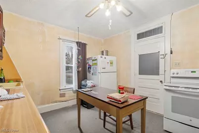 2112 Iris Court NW, Canton, OH 44709 - Photo 23