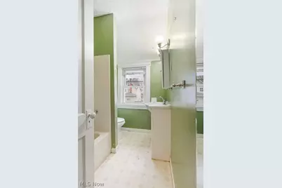 2112 Iris Court NW, Canton, OH 44709 - Photo 15