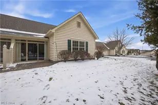 246 Village Ct, Columbiana, OH 44408 - Photo 17