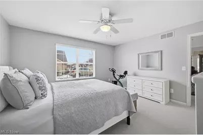 246 Village Court, Columbiana, OH 44408 - Photo 7