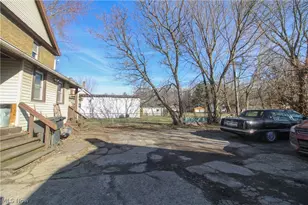 2226 Mahoning Ave, Warren, OH 44483 - Photo 5