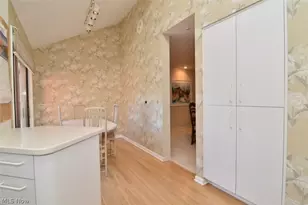 25844 Fairmount Blvd, Beachwood, OH 44122 - Photo 9