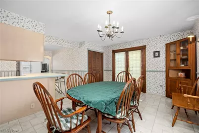 3226 Stanfield Drive, Parma, OH 44134 - Photo 9