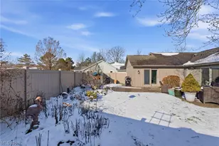 32933 Woodspring Cir, North Ridgeville, OH 44039 - Photo 27