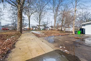 328 E 238th St, Euclid, OH 44123 - Photo 25